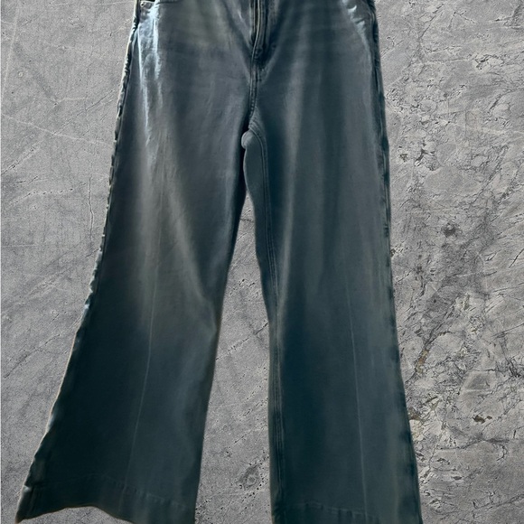 American Eagle Outfitters Blue Wide Leg Jeans. High waisted. - Picture 3 of 4